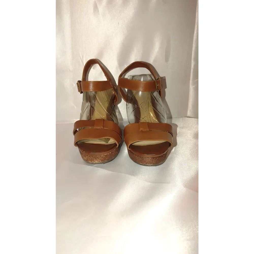 Gianni Bini Wedge Sanals Size 8M